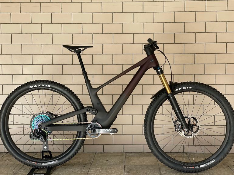 Used Scott Genius 900 Ultimate 2024 2024 Mountainbike, Black, 29 — image 1 of 8