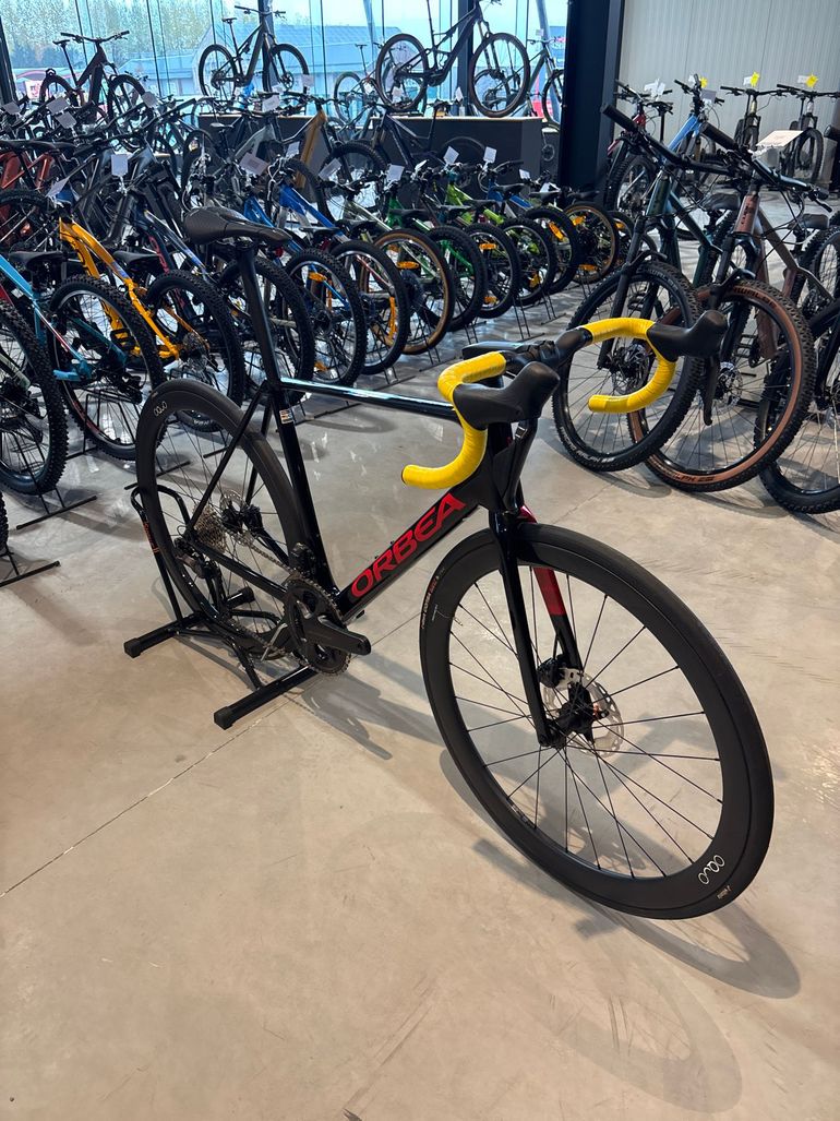 Used Orbea ORCA M20iTEAM 2024 2024 Road & Gravel, Black — image 2 of 3