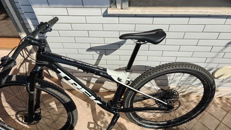 Used Trek Supercaliber 9.7 2021 2021 Mountainbike, Black, 29 — image 34 of 36