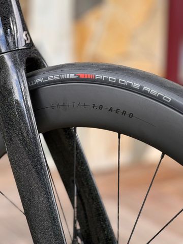 Used Scott Foil RC 20 2024 2024 Road & Gravel, Black — image 5 of 7