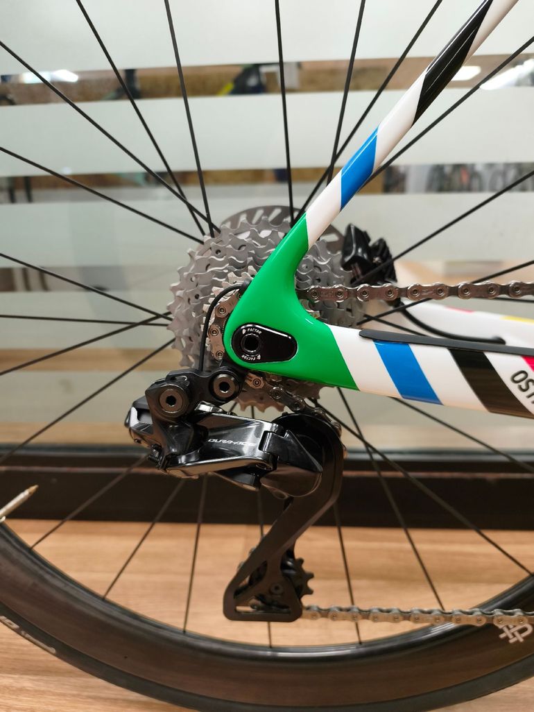 Used Factor Ostro Shimano Dura Ace Di2 2024 Road & Gravel, White — image 3 of 13