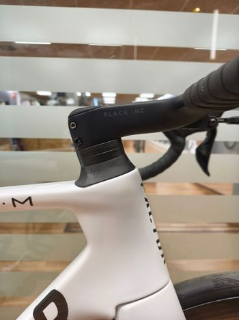 Used Factor Ostro Shimano Dura Ace Di2 2024 Road & Gravel, White — image 4 of 13