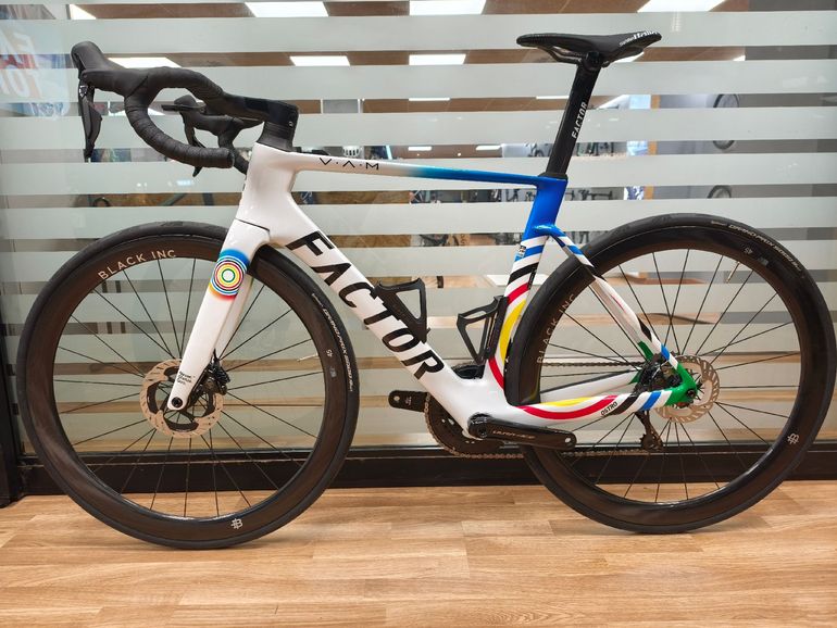 Used Factor Ostro Shimano Dura Ace Di2 2024 Road & Gravel, White — image 6 of 13