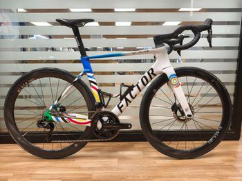 Used Factor Ostro Shimano Dura Ace Di2 2024 Road & Gravel