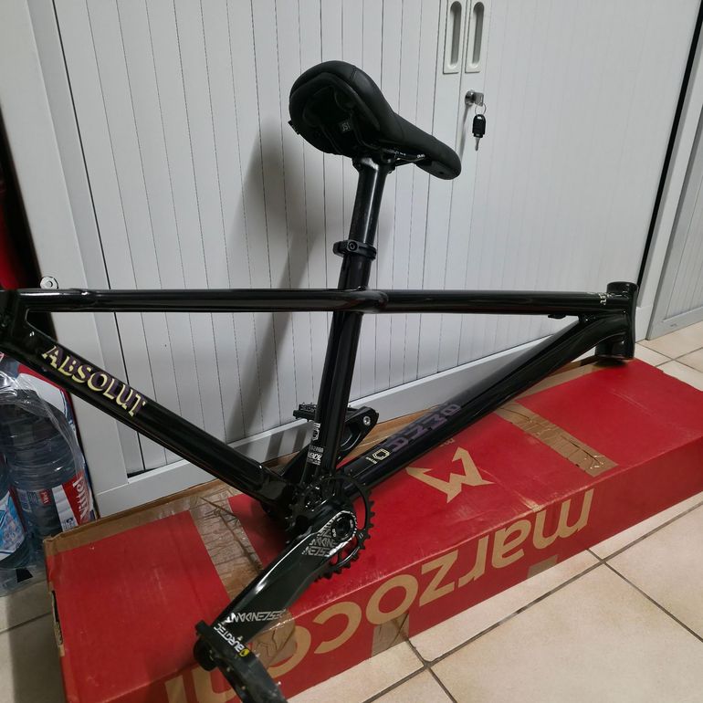 Used Commencal ABSOLUT 2023 Frameset 2023 Mountainbike, Purple, 26 — image 3 of 4