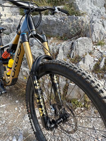 Used Orbea Rallon Shimano SLX 2023 Mountainbike, Orange — image 3 of 10