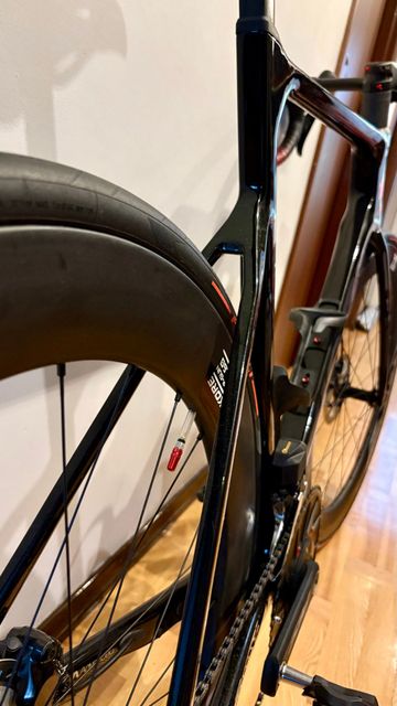 Used Giant Propel Advanced 2 2025 Road & Gravel, Black — image 7 of 9