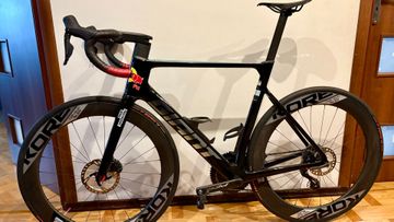 Used Giant Propel Advanced 2 2025 Road & Gravel, Black — image 2 of 9