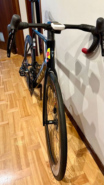 Used Giant Propel Advanced 2 2025 Road & Gravel, Black — image 9 of 9