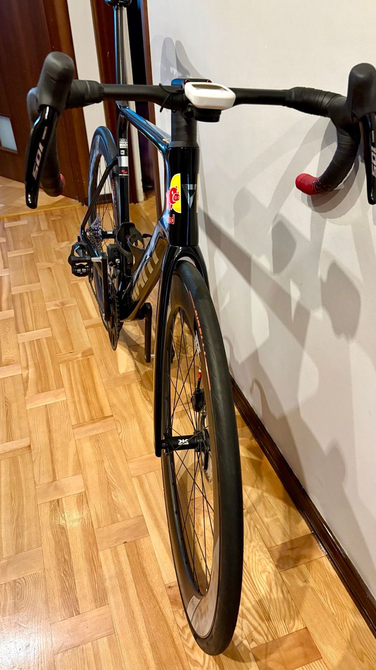 Used Giant Propel Advanced 2 2025 Road & Gravel, Black — image 9 of 9