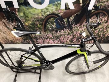 Used Giant TCR Advanced Pro 1 2017 2017 Road & Gravel, Black — image 3 of 3
