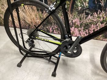Used Giant TCR Advanced Pro 1 2017 2017 Road & Gravel, Black — image 2 of 3