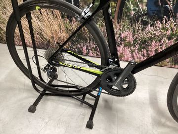 Used Giant TCR Advanced Pro 1 2017 2017 Road & Gravel, Black — image 2 of 3