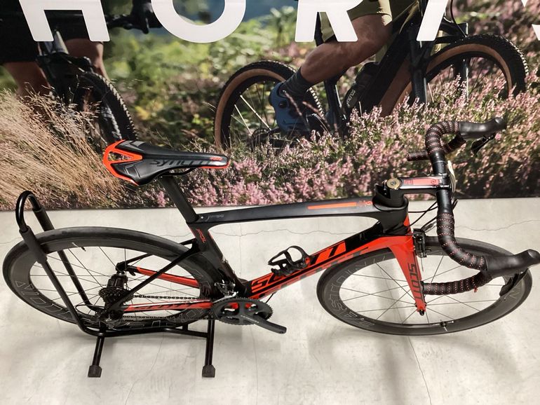 Used Scott Foil 20 2017 2017 Road & Gravel, Red — image 3 of 3