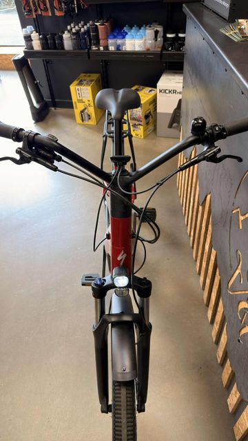 Used Specialized Como 3.0 2022 Road & Gravel, Red — image 2 of 3