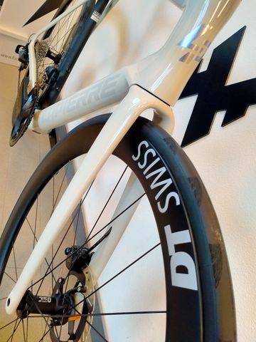 Used Lapierre XELIUS DRS 8.0 2026 Road & Gravel, White — image 6 of 8