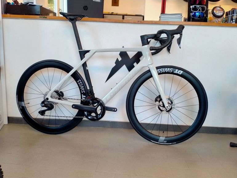 Used Lapierre XELIUS DRS 8.0 2026 Road & Gravel, White — image 1 of 8