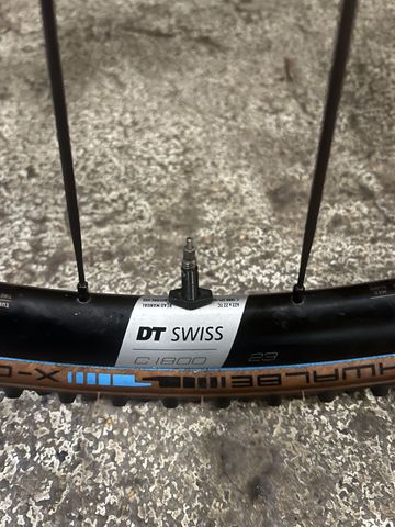 Used Canyon Inflite CF SLX 9 2023 2023 Road & Gravel, Orange — image 8 of 10