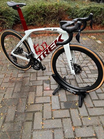 Used Trek Madone Shimano Ultegra Di2 2022 Road & Gravel
