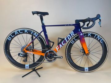 Used Factor 2025 OSTRO VAM - HPH Edition - SRAM Red W/ Power Meter 2025 Road & Gravel