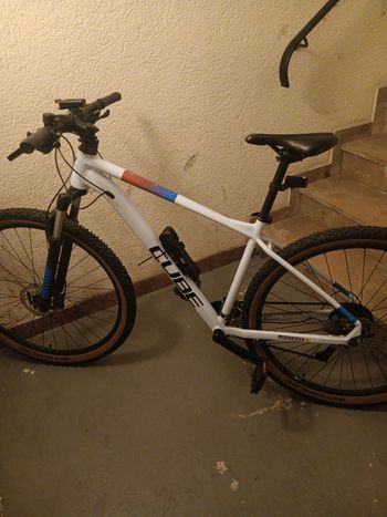 Used CUBE AIM, SLX 2023 2023 Mountainbike, White, 27.5, 29 — image 2 of 3