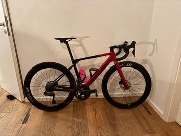 Used Canyon Ultimate CF SL 8 Aero 2024 2024 Road & Gravel