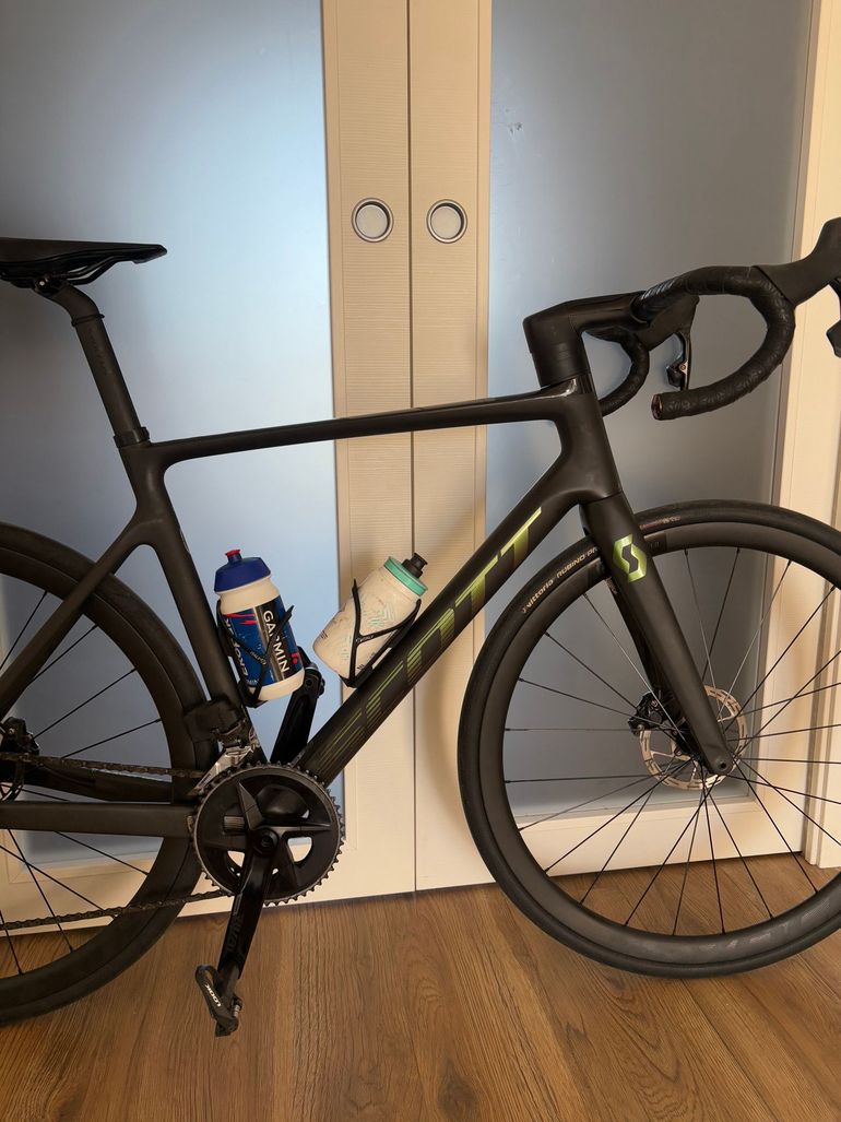 Used Scott Addict RC 30 2024 2024 Road & Gravel, Black — image 7 of 11