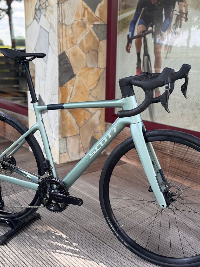Used Scott Addict 40 2025 2025 Road & Gravel, Light Gray — image 5 of 5