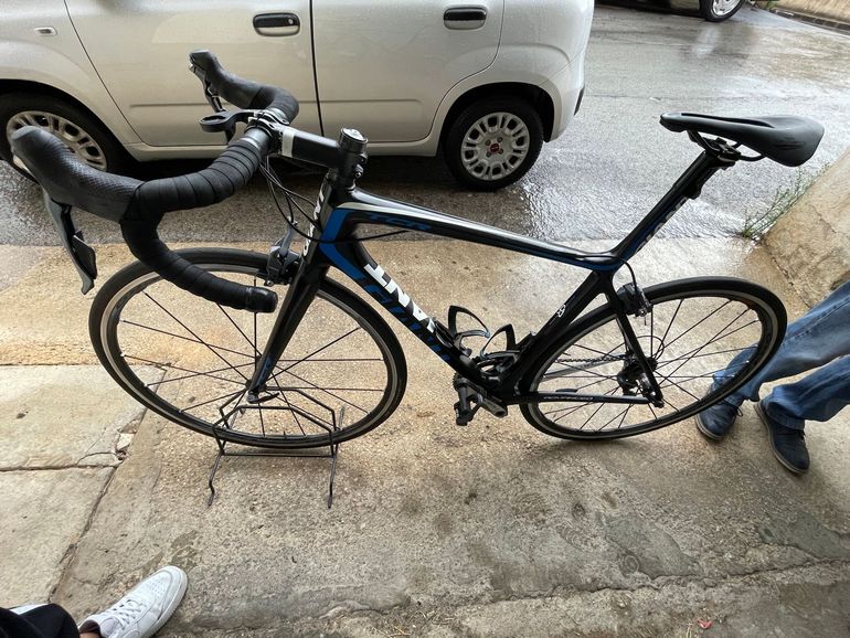 Used Giant TCR Advanced SL 1 2012 2012 Road & Gravel, Black — image 2 of 4