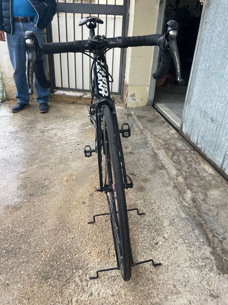 Used Giant TCR Advanced SL 1 2012 2012 Road & Gravel, Black — image 4 of 4