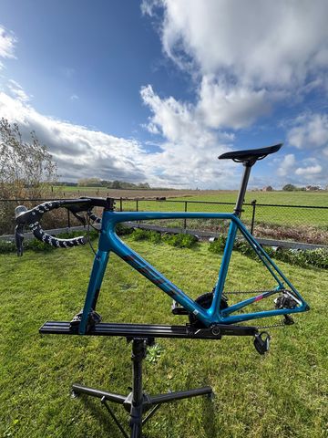 Used FELT FR 2023 Road & Gravel, Blue — image 2 of 5