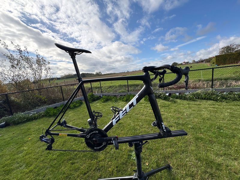 Used FELT FRD 2022 Road & Gravel, Black — image 1 of 3