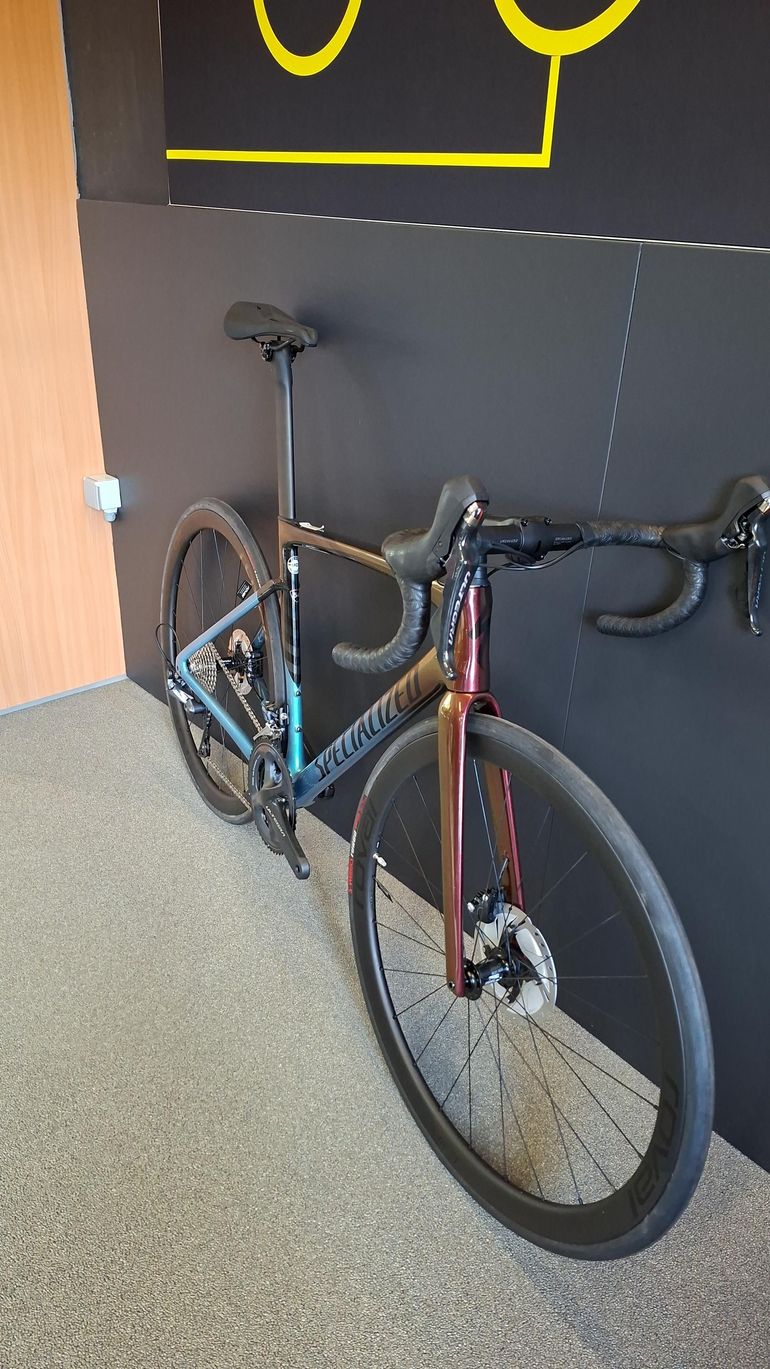 Used Specialized Tarmac SL7 Expert 2021 2021 Road & Gravel — image 3 of 4