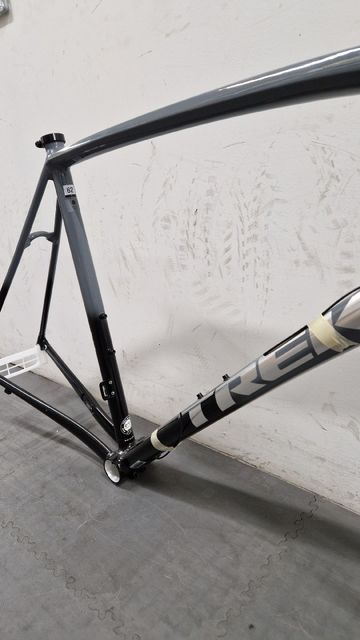 Used Trek Émonda ALR 4 2018 Frameset 2018 Road & Gravel, Light Gray — image 2 of 5