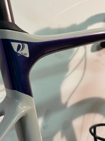 Used Giant Defy Advanced Pro 3 2022 2022 Road & Gravel, Light Gray — image 10 of 14