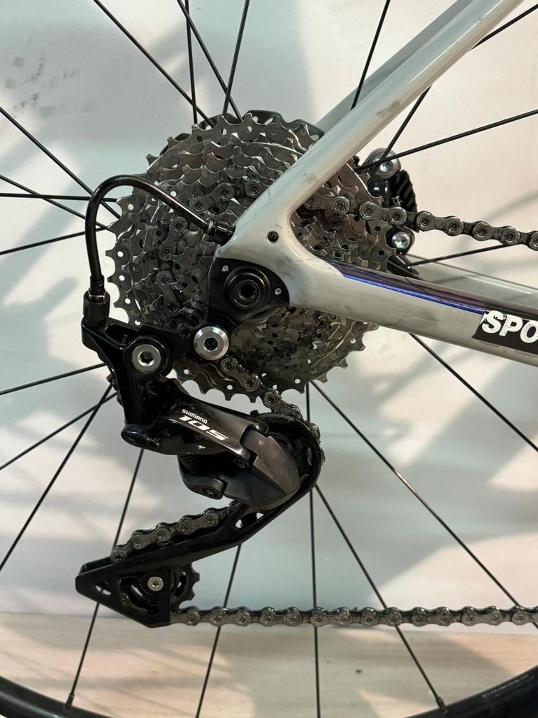 Used Giant Defy Advanced Pro 3 2022 2022 Road & Gravel, Light Gray — image 14 of 14