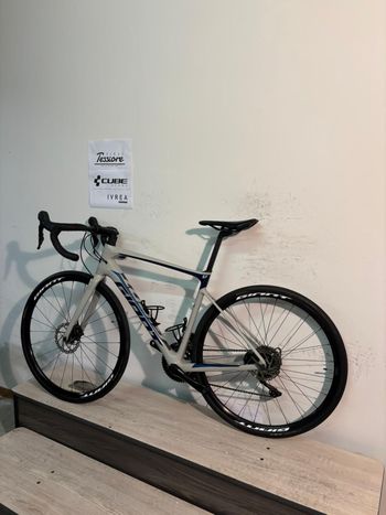 Used Giant Defy Advanced Pro 3 2022 2022 Road & Gravel, Light Gray — image 4 of 14