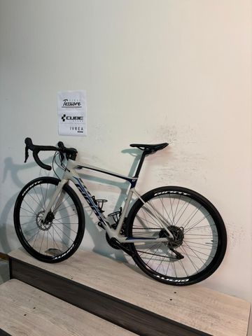 Used Giant Defy Advanced Pro 3 2022 2022 Road & Gravel, Light Gray — image 4 of 14