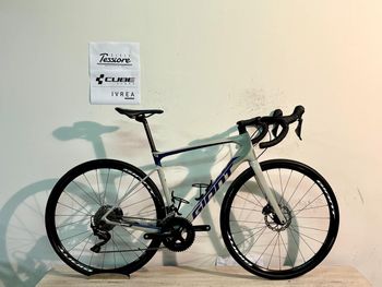Used Giant Defy Advanced Pro 3 2022 2022 Road & Gravel