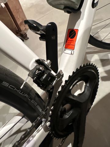 Used Canyon Ultimate Cf 7 2025 2025 Road & Gravel, White — image 3 of 3