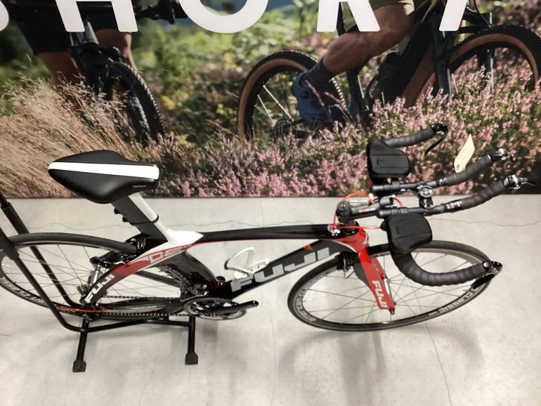 Used Fuji Norcom straight Shimano 105 2019 Road & Gravel, Black — image 3 of 3