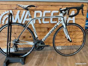 Used Bianchi Infinito 8 2013 Road & Gravel