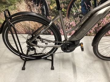 Used Liv Amiti E + 3 2021 Mountainbike, Light Gray — image 2 of 3