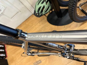 Used Genesis Croix De Fer 2024 Road & Gravel, Light Gray — image 3 of 10