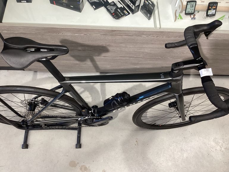 Used Colnago V4 2025 Road & Gravel, Black — image 3 of 3