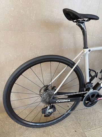 Used Orbea ORCA M31 TEAM 2020 2020 Road & Gravel, Light Gray — image 5 of 8