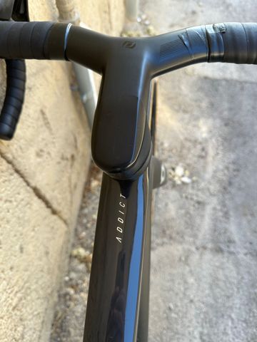 Used Scott Addict SE 2023 Frameset 2023 Road & Gravel, Black — image 4 of 9