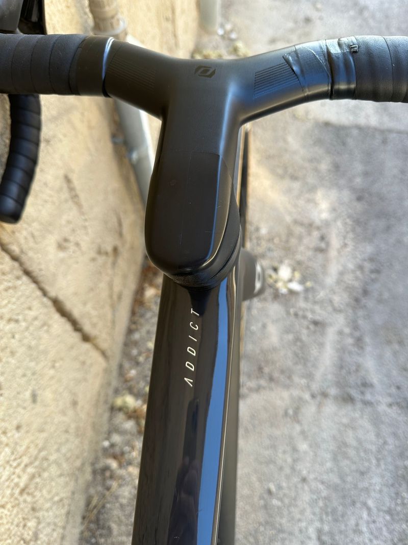 Used Scott Addict SE 2023 Frameset 2023 Road & Gravel, Black — image 4 of 9