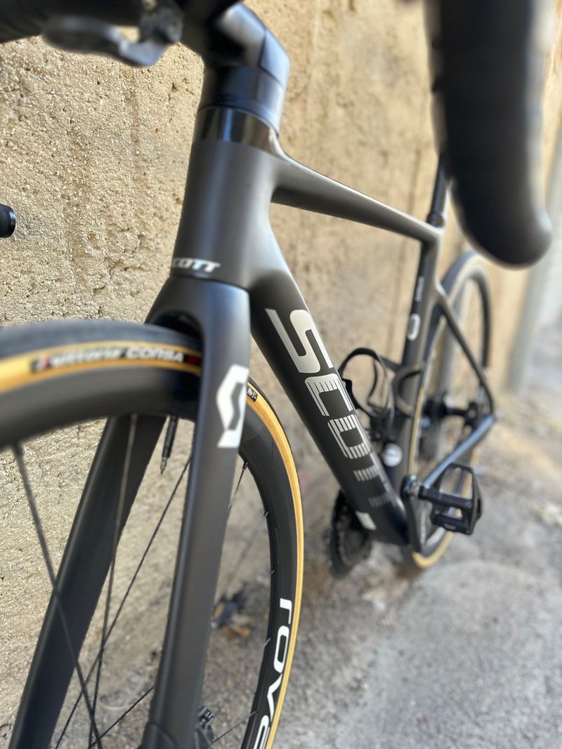 Used Scott Addict SE 2023 Frameset 2023 Road & Gravel, Black — image 7 of 9