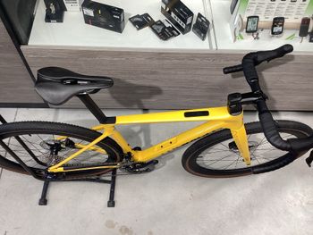 Used Colnago G4X 2025 Road & Gravel, Orange — image 3 of 3